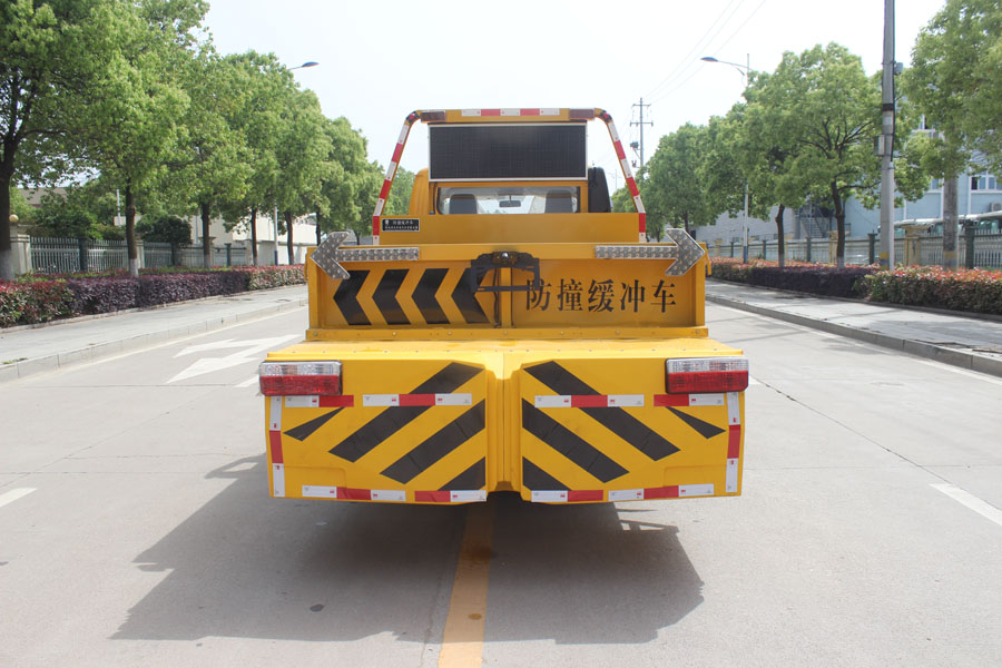润知星牌SCS5040TFZEQ6型防撞缓冲车